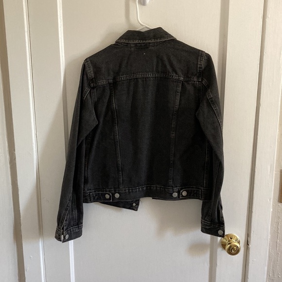 Levi Strauss Jacket. Never worn - Picture 3 of 3